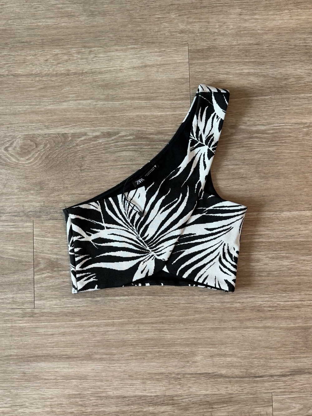 NWOT Zara One Shoulder Palm Print Jacquard Cross Over Crop Top, Size Small